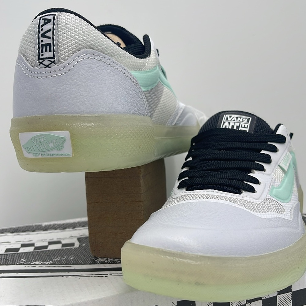 Vans WMNS Ave Mint
VN0A5JIBM2T
Sneakers - Picture 8 of 16